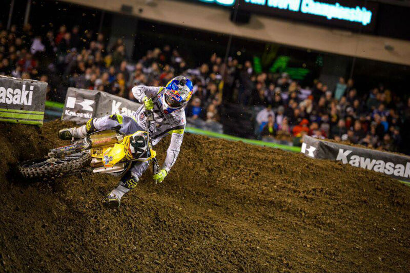 VÍDEO: O treino de Ken Roczen e outros pilotos do AMA Supercross