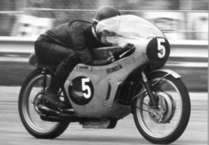 MotoGP, Luigi Taveri vai entrar no Hall of Fame do MotoGP thumbnail