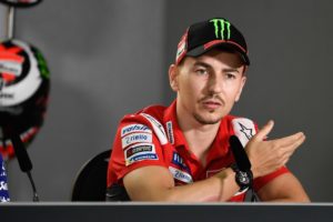 MotoGP, Jorge Lorenzo: “O Valentino deve estar feliz” thumbnail