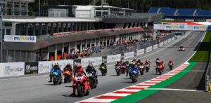 MotoGP, 2021: Promoção para os fãs da KTM em Spielberg, onde Oliveira venceu pela primeira vez thumbnail