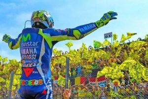 MotoGP: Rossi considera que foi “um campeão do povo” thumbnail