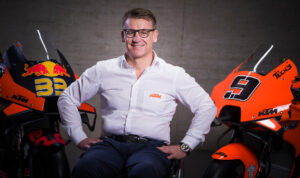 MotoGP, Pit Beirer (KTM): “Até agora nenhum piloto foi definido para a Red Bull em 2023” thumbnail