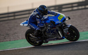 MotoGP, 2021: Sylvain Guintoli, da Suzuki, adora o seu trabalho thumbnail