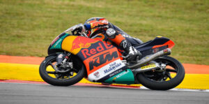 Moto3, 2021, Sachsenring: Acosta decidido, mais rápido no Warm Up thumbnail