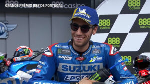 MotoGP, 2021, Portimão: Alex Rins 2º a 0,089s da pole thumbnail