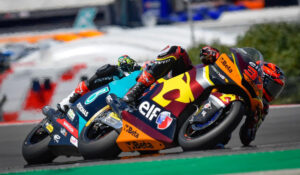 Moto2, 2021, Catalunha: Guerra de Fernández no Warm-Up thumbnail