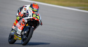 Moto3, 2021, Aragón: Tatsuki Suzuki lidera passagem à Q2 thumbnail