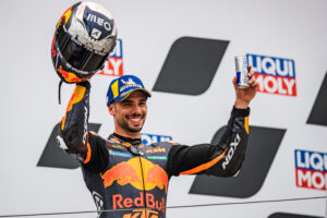 MotoGP, 2021, Alemanha: Terceiro pódio consecutivo de Oliveira thumbnail