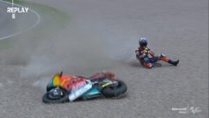 Moto2, 2021, Sachsenring: Gardner distancia-se no princípio da corrida thumbnail