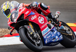 BSB, 2021, Knockhill: Chris Iddon ganha na Ducati thumbnail