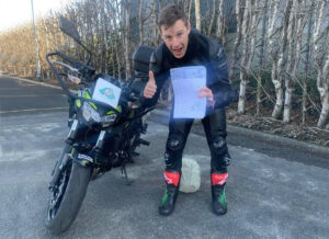 SBK, 2021: Jonathan Rea passou o exame de moto! thumbnail