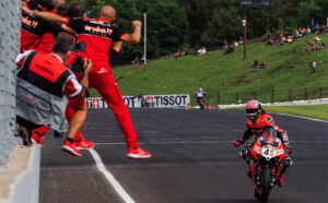 SBK, 2021, Most: Redding regressa e vence corrida 2 thumbnail