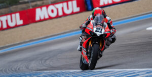 SBK, 2021, Jerez: Rinaldi à frente por 4 milésimas thumbnail