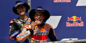 MotoGP 2021, Texas:”Pensei muito nos Viñales” Márquez thumbnail