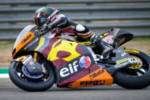 Moto2, 2021, Misano 2 – Corrida: Vence Sam Lowes, Raúl Fernandez cai thumbnail