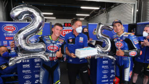 SBK, Argentina, TL3: Razgatlioglu no topo em dia de aniversário thumbnail