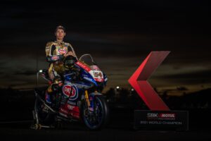 SBK: Toprak Razgatlioglu: “Este título dedico-o ao meu pai, ele sempre disse que um dia seria campeão” thumbnail