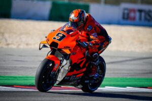 MotoGP, Algarve: Poncharal abatido por a Tech3 não pontuar em Portimão thumbnail