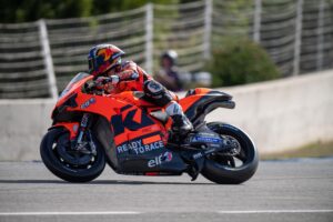 MotoGP: Hervé Poncharal admite “choque” para Gardner e Fernández depois dos testes thumbnail