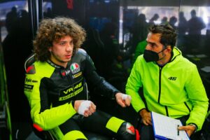 MotoGP: Bezzecchi descreve experiência como “divertida” e “estranha” thumbnail