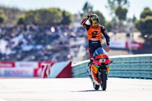 Moto 3, 2021, Algarve: Acosta, o  ‘Tubarão de Mazarrón’! thumbnail