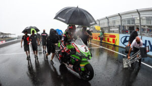 SBK: Corrida de Superbike em Lombok adiada devido à chuva thumbnail