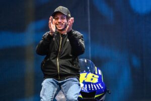 MotoGP: Para onde vai Valentino Rossi depois do MotoGP? thumbnail