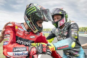 MotoGP, 2021, Algarve, Valentino Rossi: “Estou preocupado com o Pecco!” thumbnail