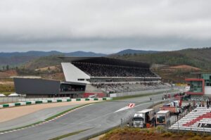 MotoGP: GP do Algarve ficou marcado por acidente trágico no dia anterior à corrida thumbnail