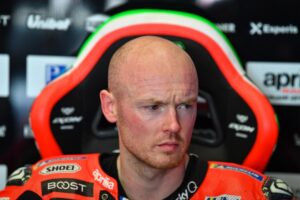 MotoE, Bradley Smith mais rápido em segundo dia de Jerez marcado pela chuva thumbnail