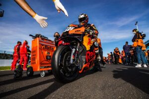 MotoGP, Francesco Guidotti (KTM): Comunidade italiana continua a crescer na equipa thumbnail