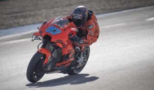 MotoGP: Gardner gosta de motos maiores que se adequam ao seu estilo thumbnail