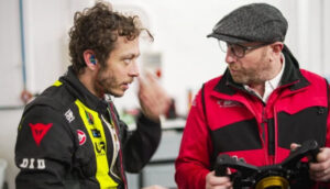 MotoGP: Valentino Rossi testa um Audi GT3 em Valência thumbnail