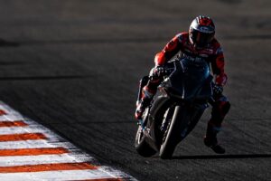 MotoGP, Maverick Viñales termina último dia do shakedown na frente thumbnail