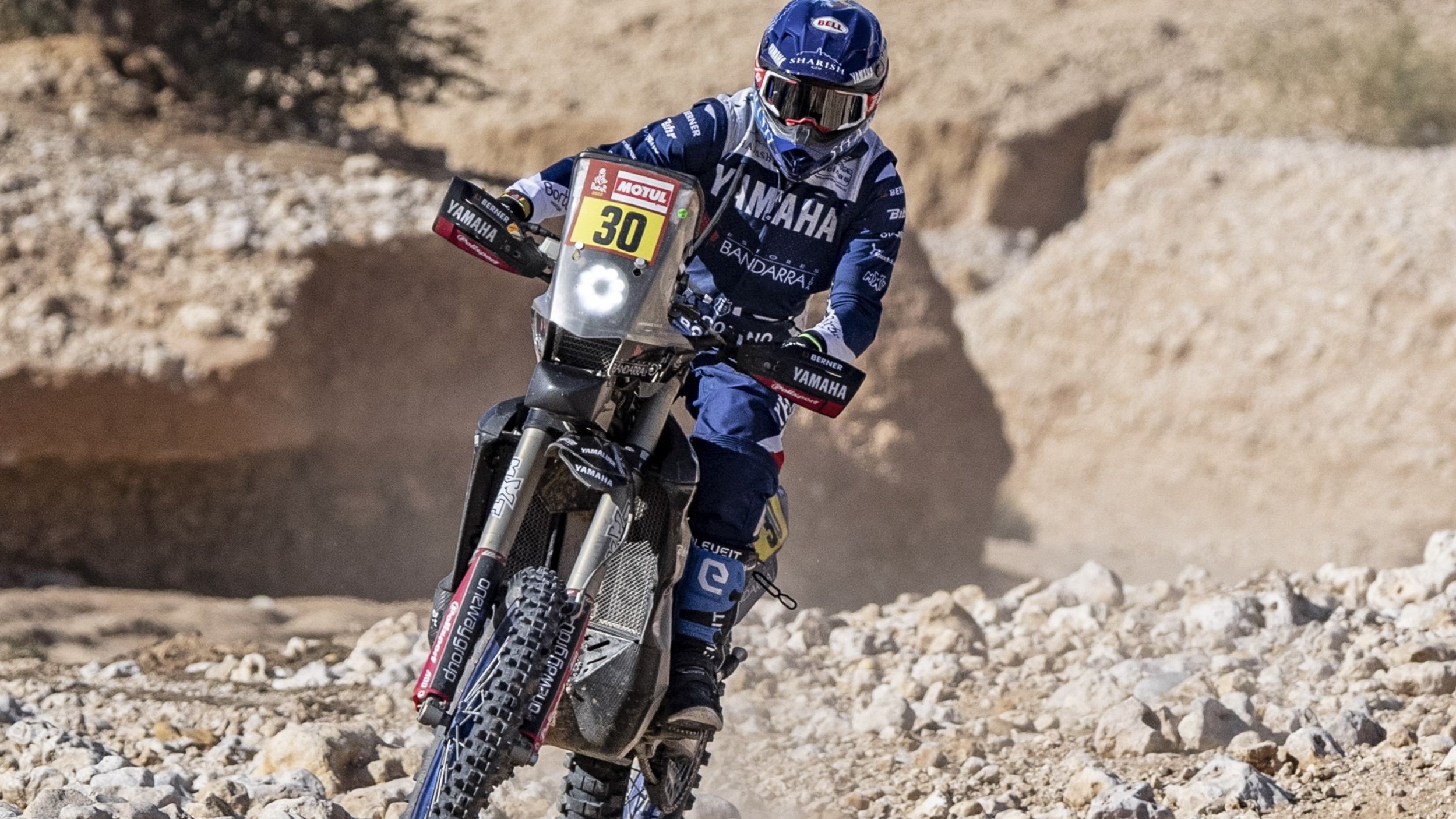 Dakar, Etapa 5, António Maio: “Caí e a moto ficou com o escape em cima da minha perna” thumbnail