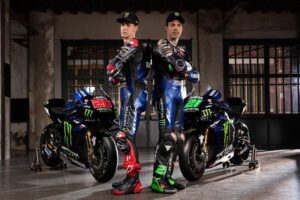 MotoGP, Yamaha apresenta moto com que vai atacar o título em 2022 thumbnail