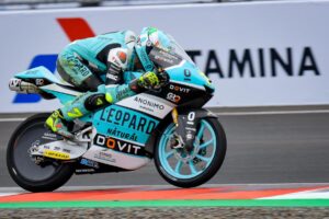 Moto3, 2022, Indonésia, Corrida: Dennis Foggia vence isolado e lidera o campeonato thumbnail