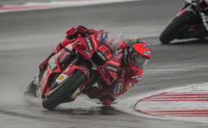 MotoGP, 2022, Indonésia, Pecco Bagnaia (15º): “Não conseguia travar nem acelerar como queria, foi desapontante” thumbnail