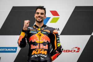 MotoGP, Miguel Oliveira venceu na Indonésia com Marc Márquez de fora thumbnail