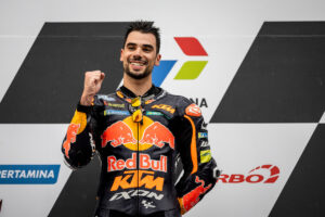 MotoGP, Miguel Oliveira foi rei à chuva em Mandalika thumbnail