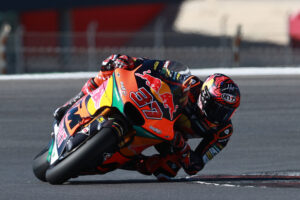 Moto2, 2022, Qatar: Augusto Fernandez no topo thumbnail