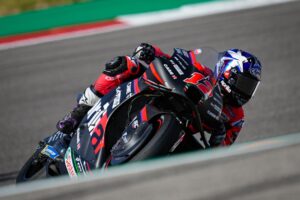 MotoGP, Catalunha, Q1: Viñales e Nakagami na Q2, Oliveira parte de 16.º thumbnail