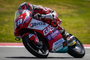 Moto3, 2022, EUA, Warm Up: Izan Guevara lidera antes da corrida thumbnail