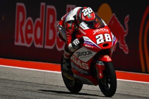 Moto3, 2022, Espanha, TL2: Izan Guevara fecha primeiro dia na frente thumbnail