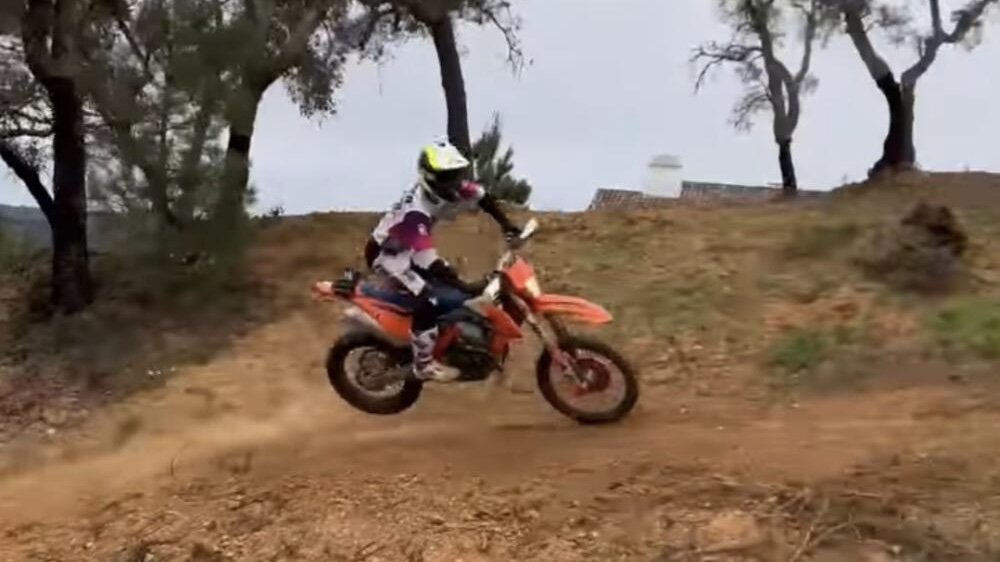 Vídeo Motocross: Stefan Everts escolheu Alentejo para voltar a conduzir uma moto! thumbnail