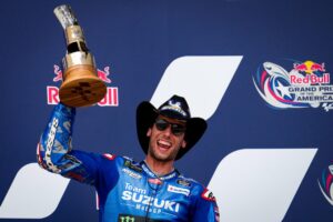 MotoGP, Álex Rins garante que a Suzuki quer continuar com ele thumbnail