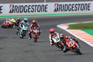 Velocidade: Bridgestone apoia jovens talentos do motociclismo thumbnail