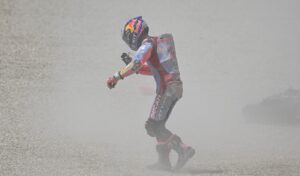 MotoGP, Itália, Enea Bastianini (DNF): “Foi enganado pelo cone de ar do Aleix” thumbnail