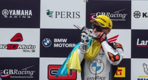 ESBK, Estoril, SBK: Ilya Mikhalchyk dedica vitória à Ucrânia thumbnail