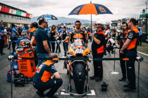 MotoGP, Catalunha, Miguel Oliveira (19.º): “À tarde, não aconteceu nada, é esse o problema” thumbnail